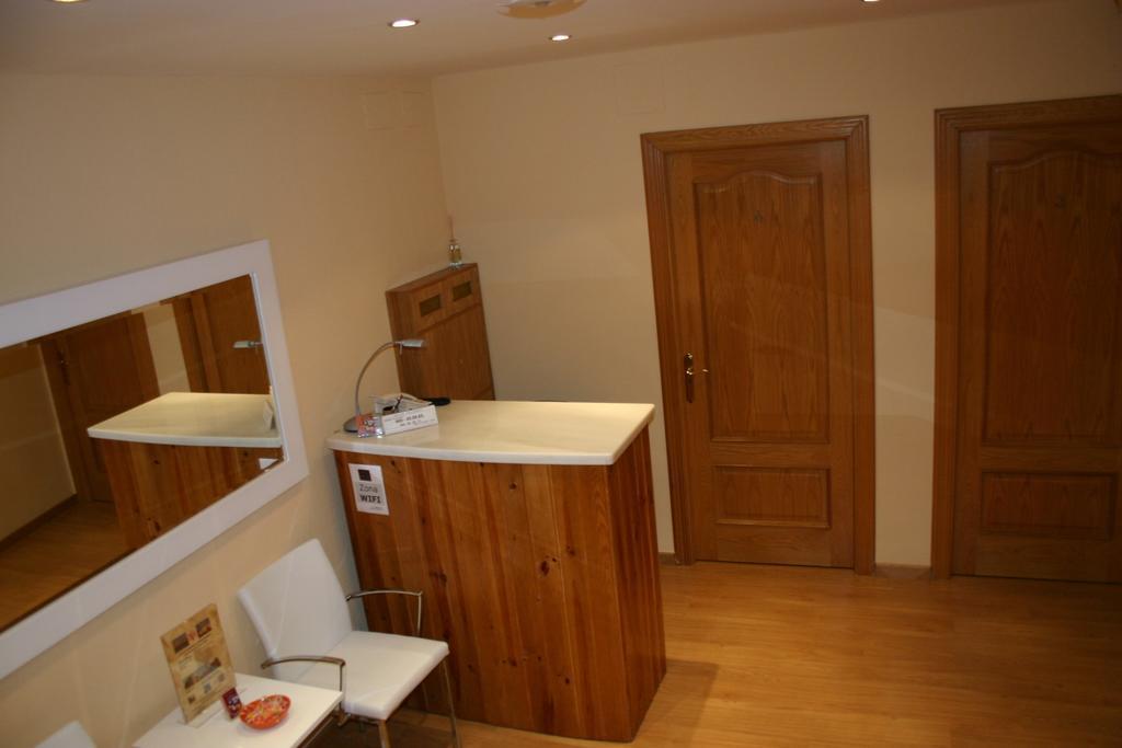 Hostal Hispanico I ซาลามังกา ภายนอก รูปภาพ
