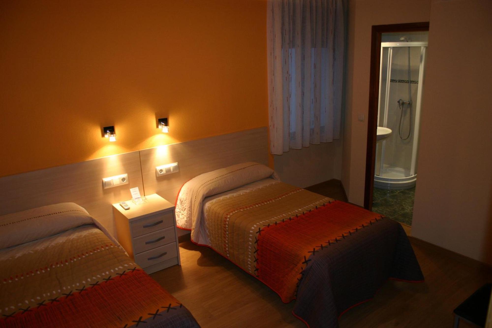 Hostal Hispanico I ซาลามังกา ภายนอก รูปภาพ